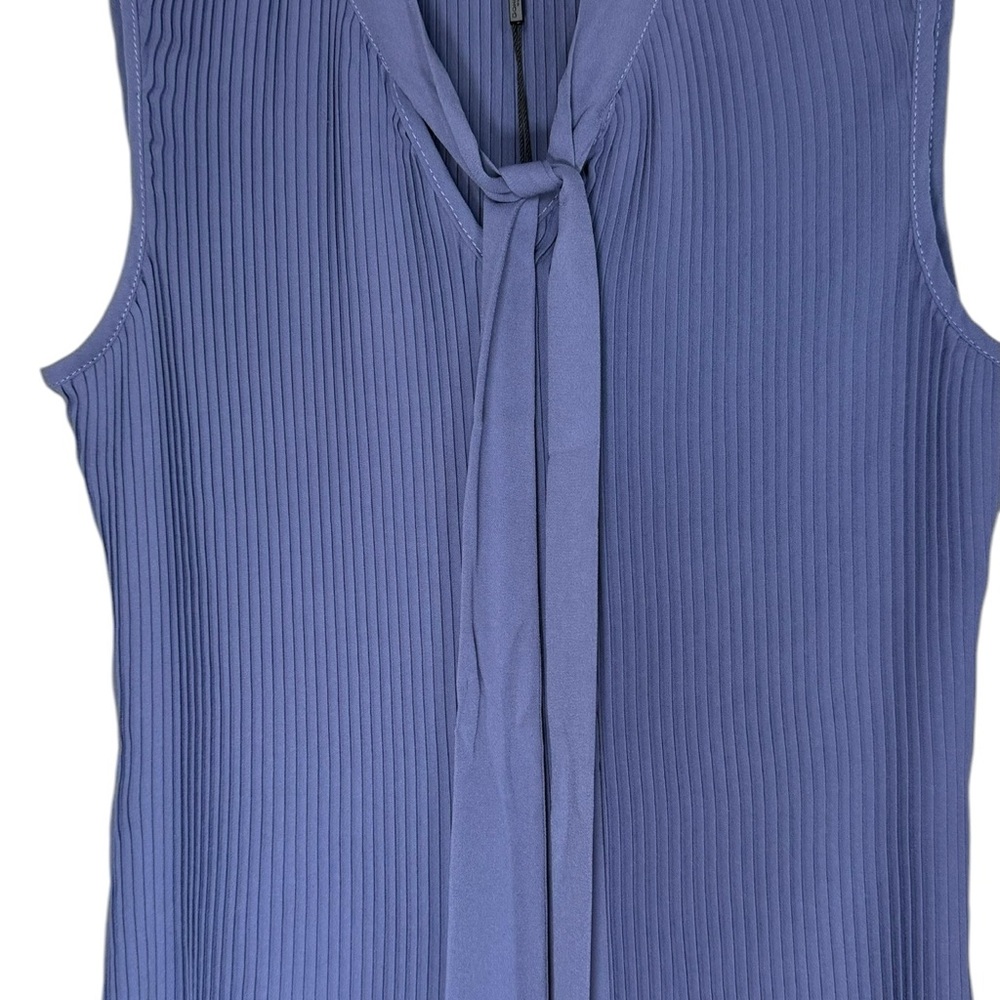 Donna Karan New York  Women’s Sz L Sleeveless Pleated Tie Neck Top NWT - Picture 3 of 9